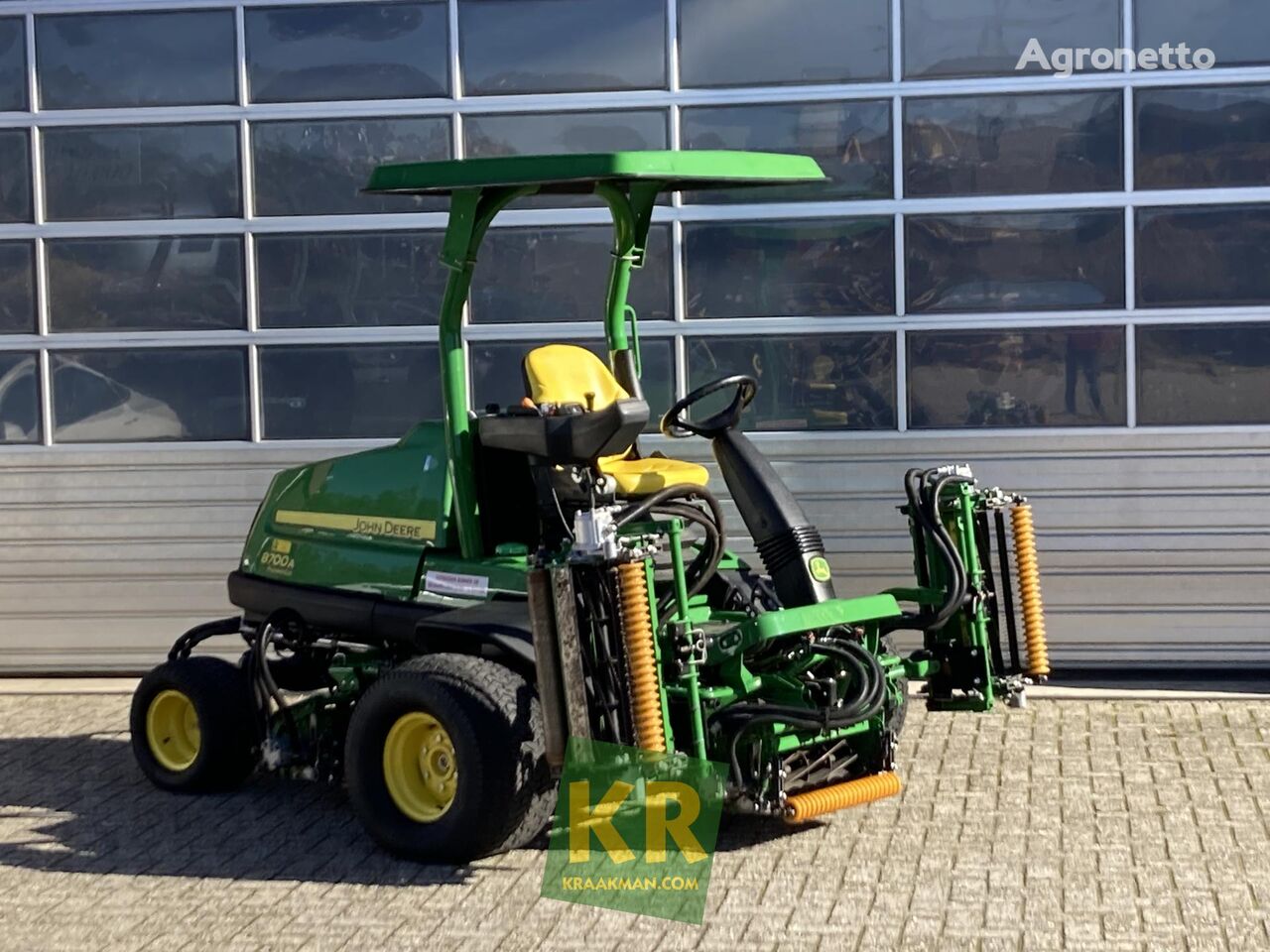 трактор косачка John Deere 8700A Fairway maaier