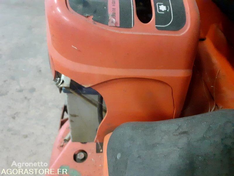 Kubota GZD 21 traktor kosilica