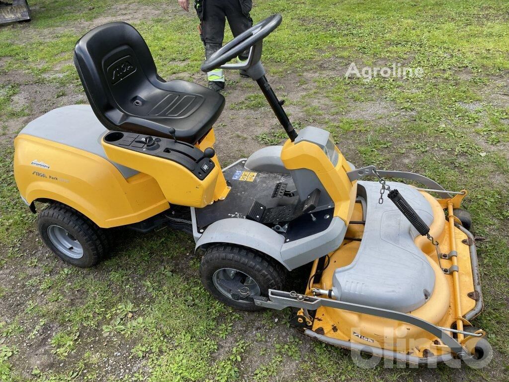 Stiga Park 420LM lawn tractor - Agroline