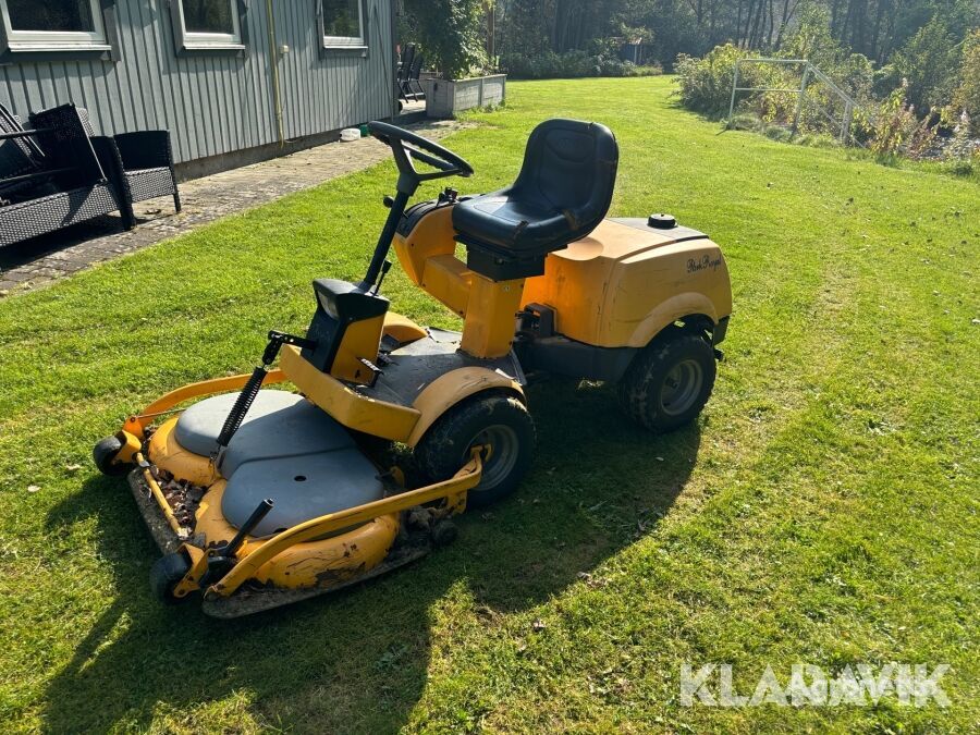 Stiga Park Royal lawn tractor