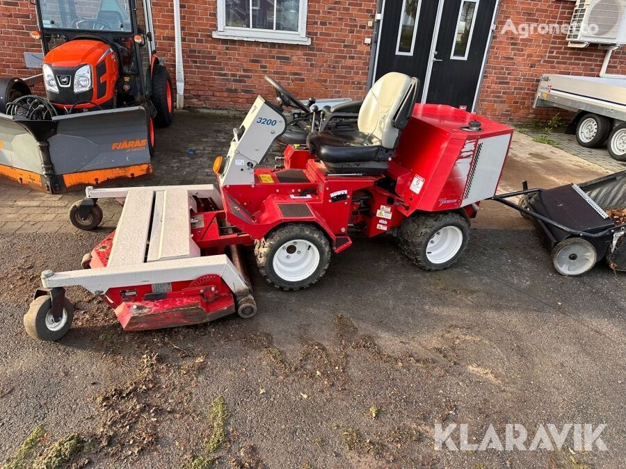 Ventrac 3200 tractor cortacésped