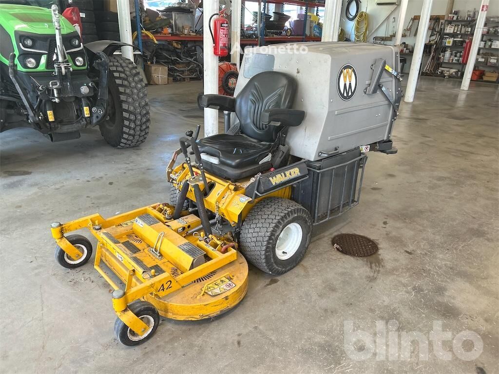Walker MD21D-32 lawn tractor for sale | Agronetto PK Walker MD21D-32 lawn tractor - Agronetto
