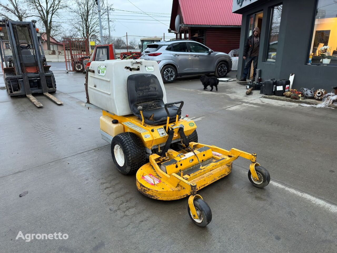 Walker MFG lawn tractor - Agronetto