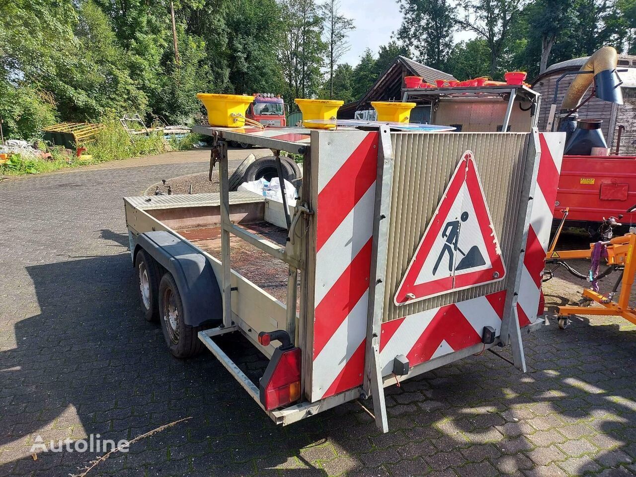 przyczepa lekka Nissen Trebbiner Absperrtafel vz615 Horizont Sperrwand Verkehrsl