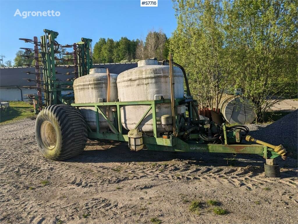 skystų trąšų barstytuvas Agrodan Gödselspridare