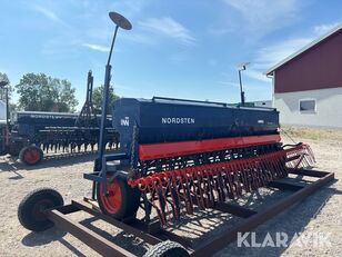 Nordsten Lift-o-matic liquid manure spreader
