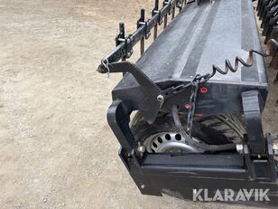 Купить разбрасыватель жидких удобрений Tume HKL 3000 JC - Изображение 16 | Agroline LV Разбрасыватель жидких удобрений Tume HKL 3000 JC | Изображение 16 - Agroline