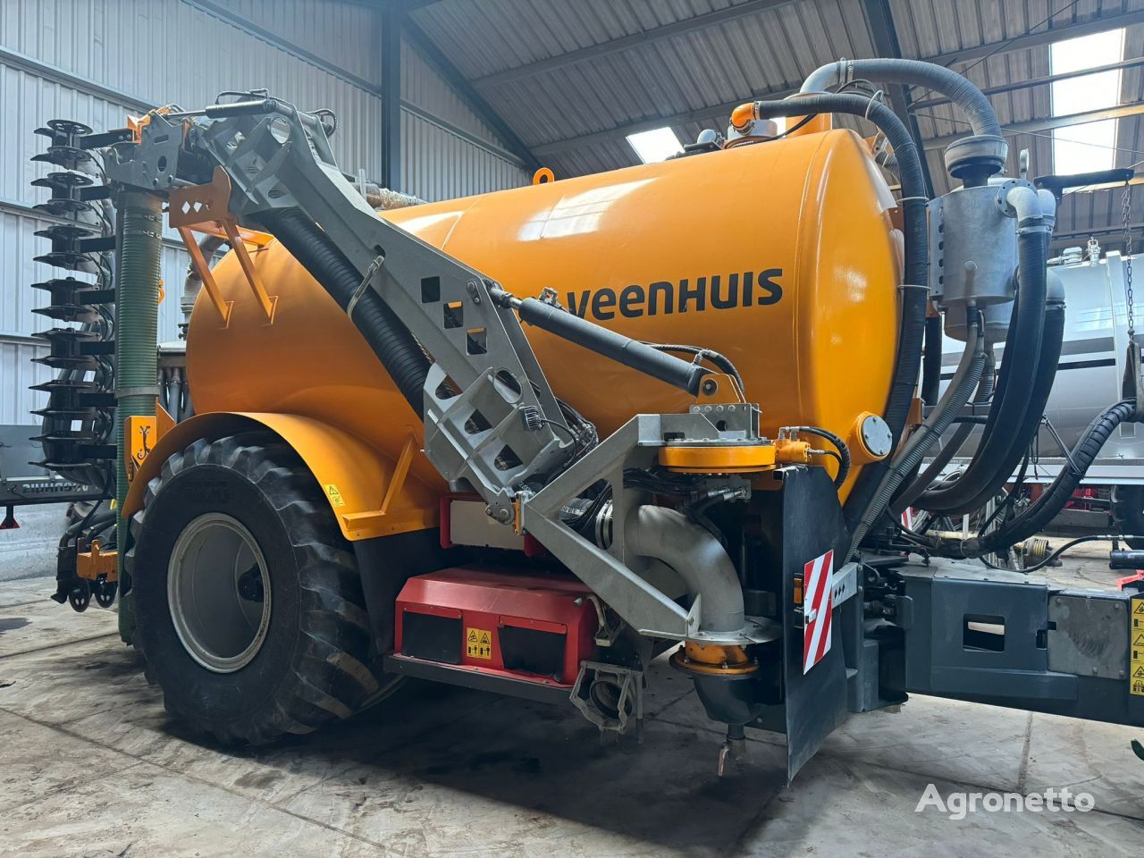 Veenhuis HDG 14000 liquid manure spreader