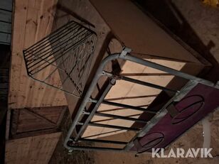 Frentes de baia para bezerros (9 pe&ccedil;as) e baias para falc&otilde;es (6 pe&ccedil;as)