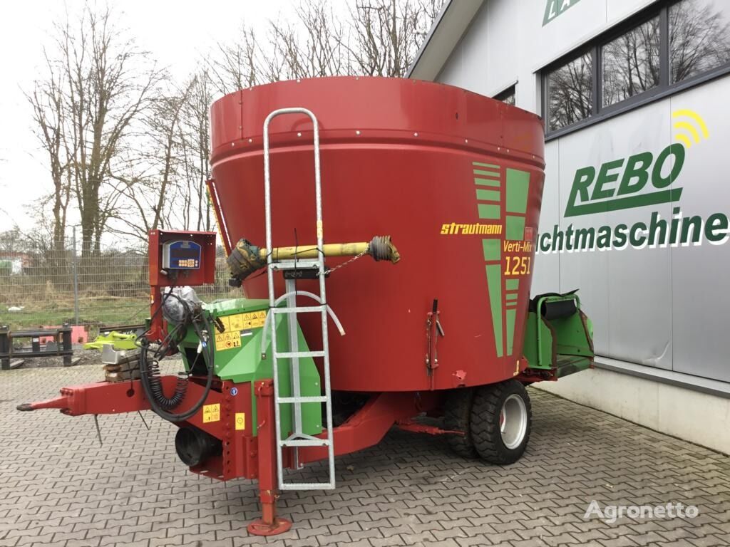 Strautmann VERTI-MIX 1251 feed mixer