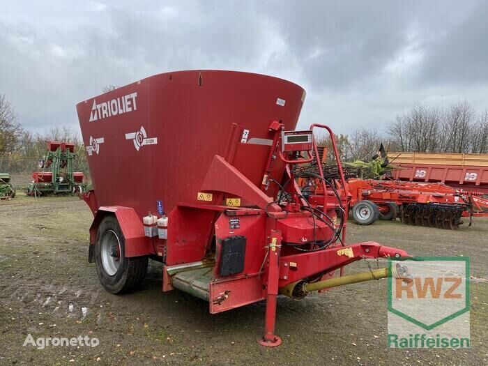 Trioliet Solomix 2-1200 feed mixer