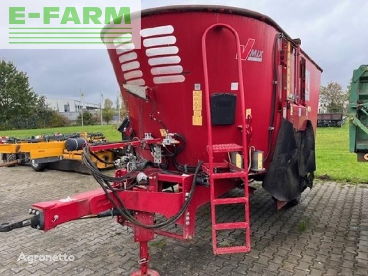 v-mix plus futtermischwagen feed mixer