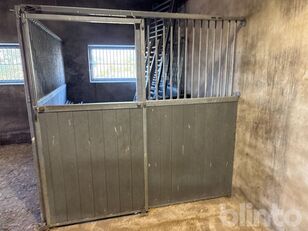 Hammar Flexibel med skjutd&ouml;rr horse breeding equipment