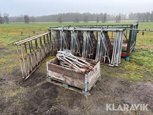 Foderfronter livestock feeder