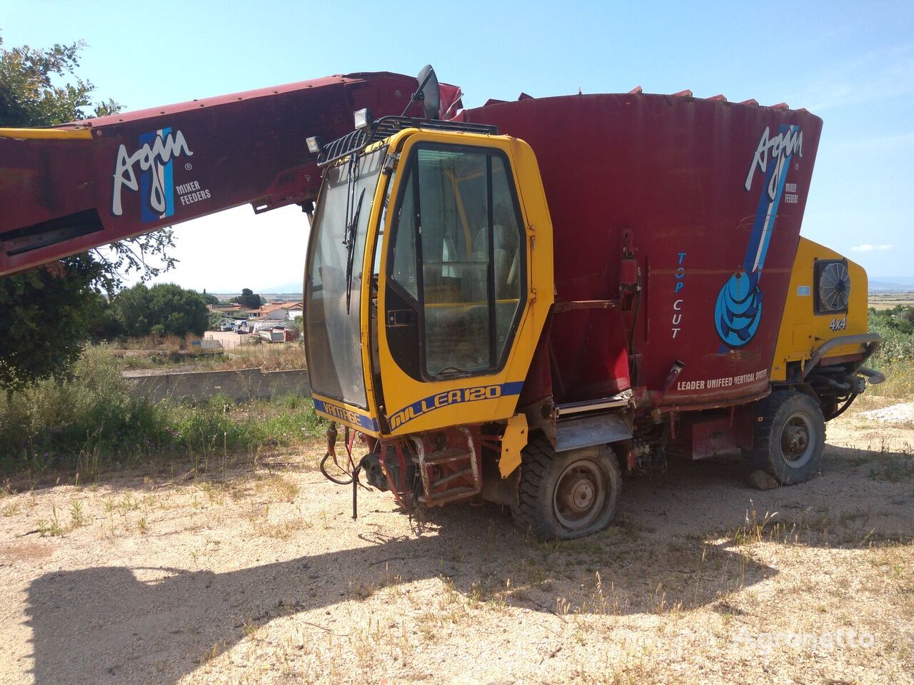 AGM UNIFAST VANTAGE 120 self propelled feed mixer