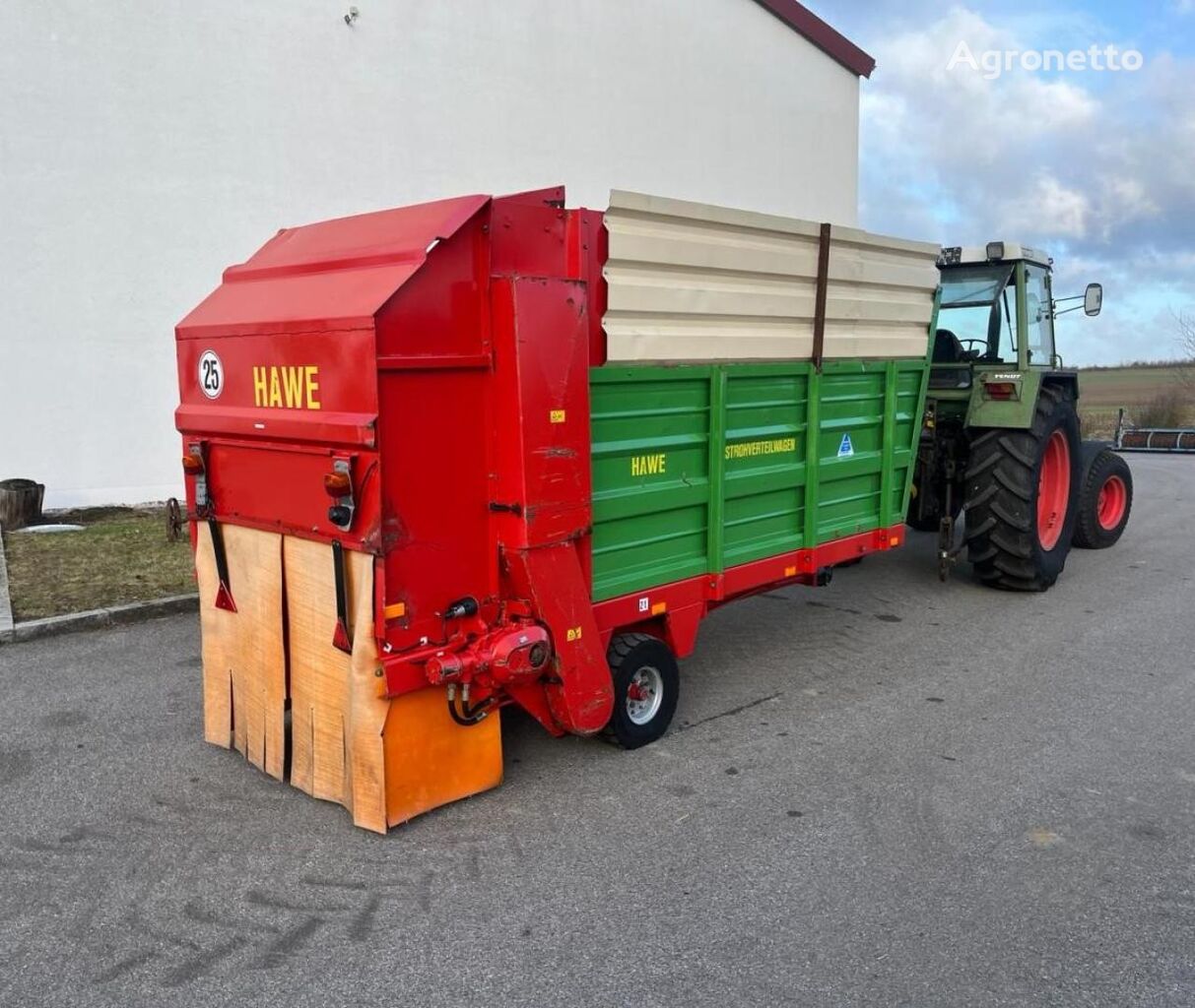 HAWE SVW2H Strohverteilwagen samohodna mešalica za stočnu hranu