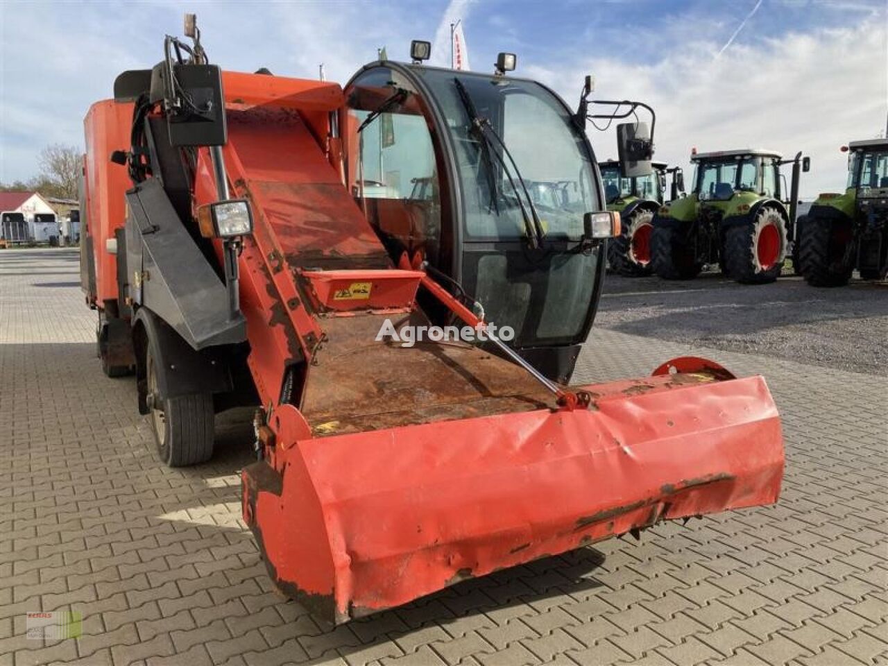 Kuhn SPV 10 SELBSTFAHRERFUTTER self propelled feed mixer