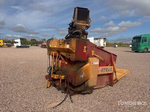 broyeur de paille Gyrax 2702
