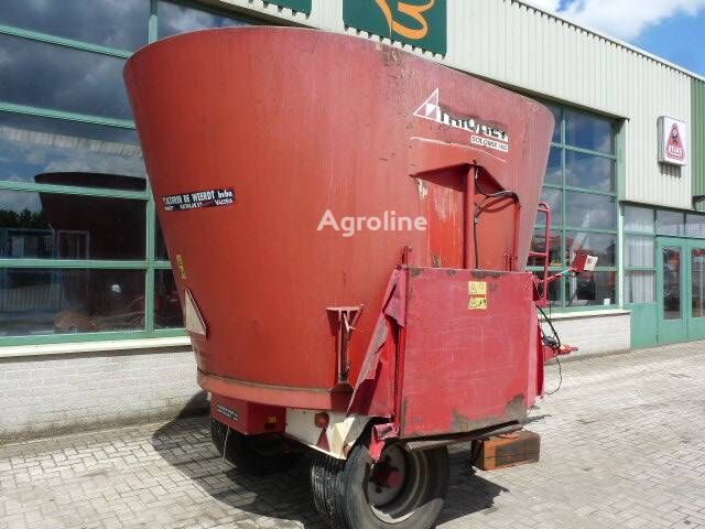 Trioliet SM-14 vertical feed mixer - Agroline