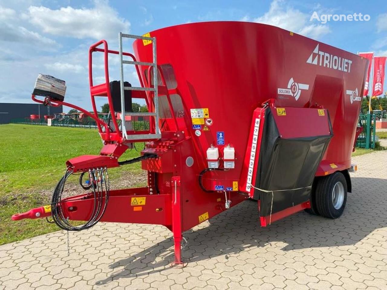 new Trioliet SOLOMIX 2 1600 ZK vertical feed mixer