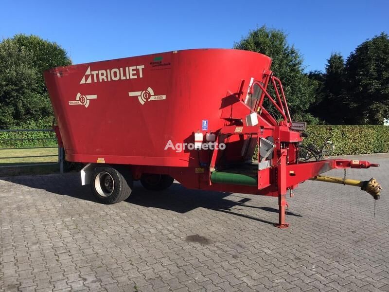 Trioliet Solomix 2 1500 VLH-B vertical feed mixer