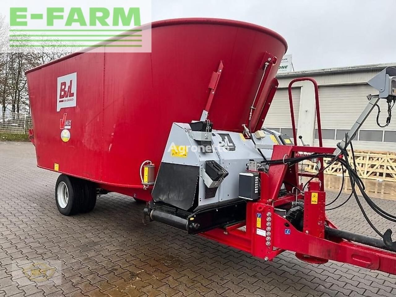 v- mix 22-2 s vertical feed mixer