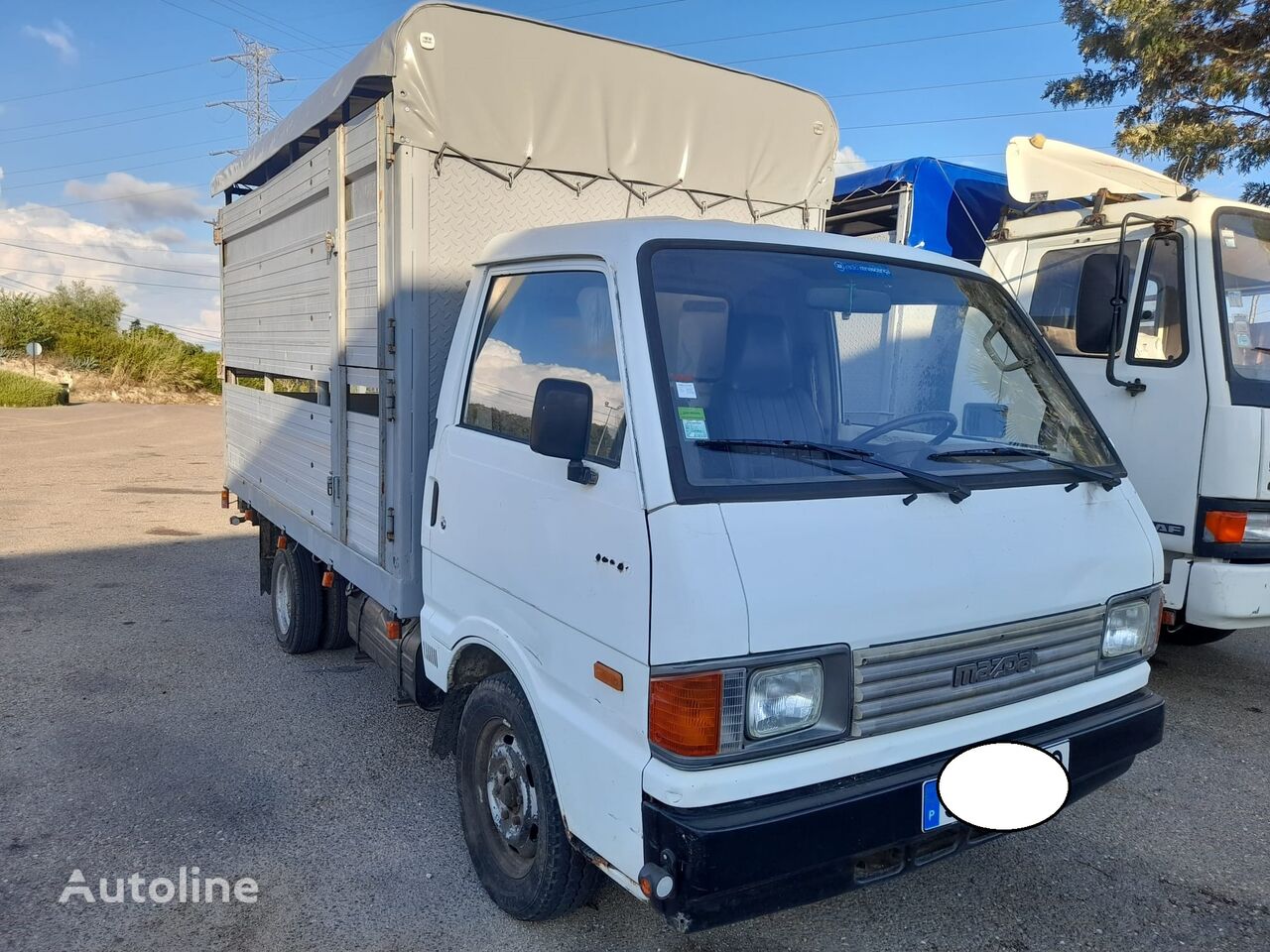 camion bétaillère Mazda