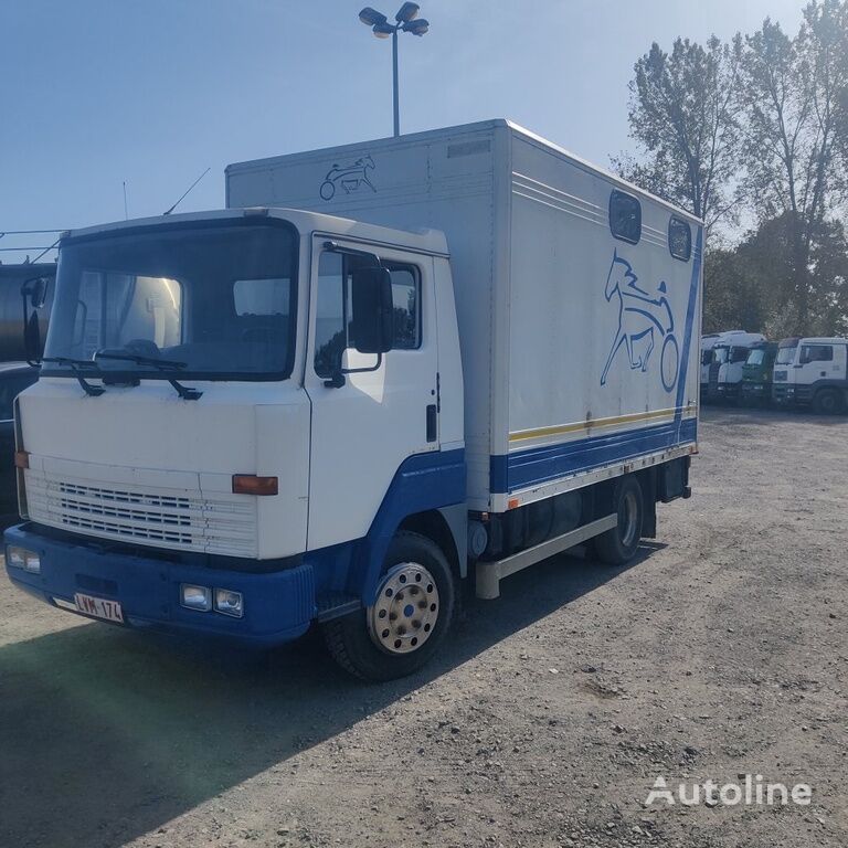 Nissan HorseTruck livestock truck