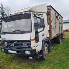 Volvo FL6 livestock truck