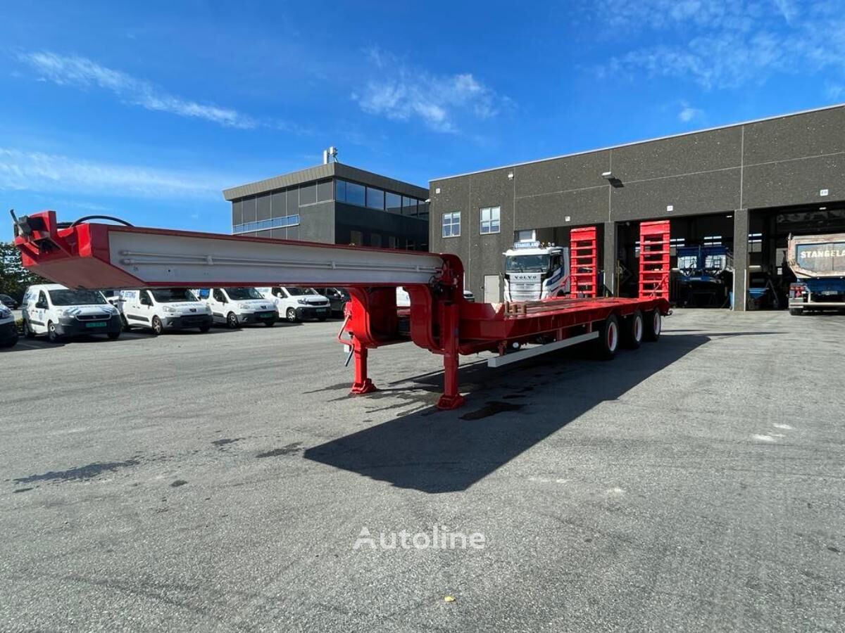 Semi-trailer low bed Damm 3 DJS/ 3 akslet maskinslepetralle - Autoline