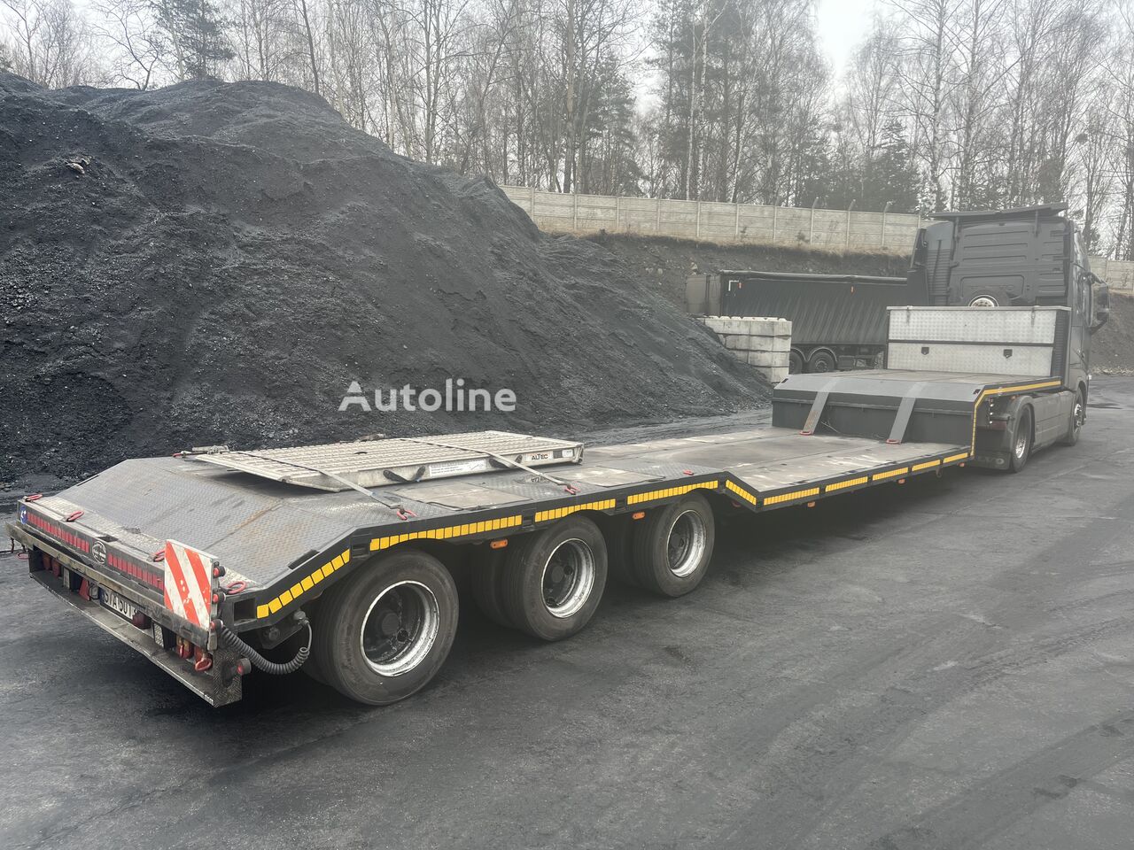 Don-Bur poluprikolica sa niskom platformom - Autoline