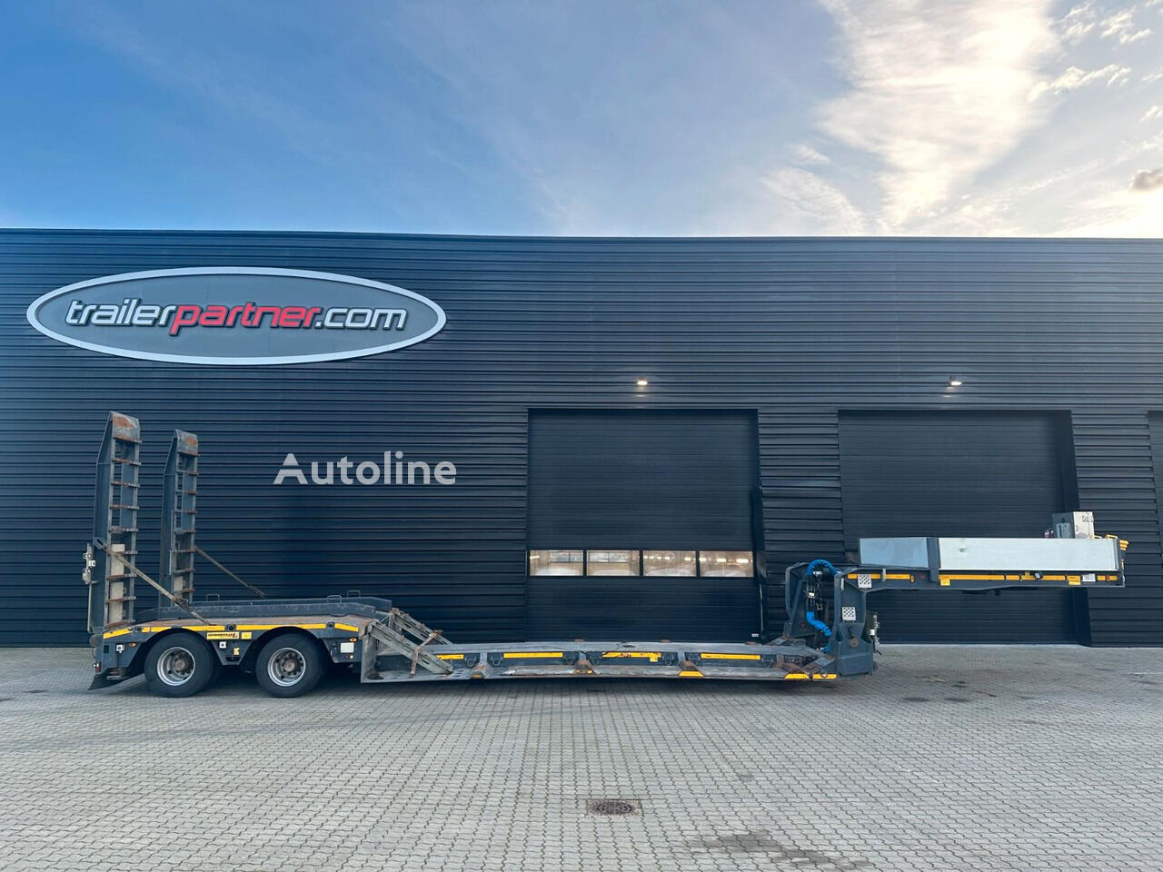 Faymonville low bed semi-trailer - Autoline
