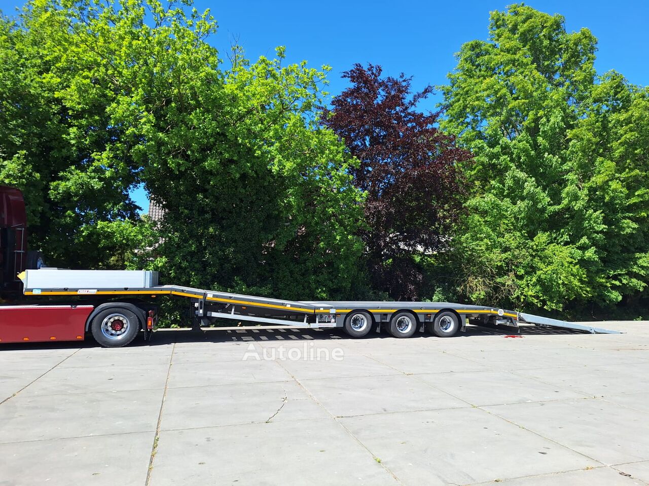 Polprikolica nizki priklopnik Faymonville F-S43-1AAF Hebebett rampen 29000km! naprodaj | Autoline SI Polprikolica nizki priklopnik Faymonville F-S43-1AAF Hebebett rampen 29000km! - Autoline