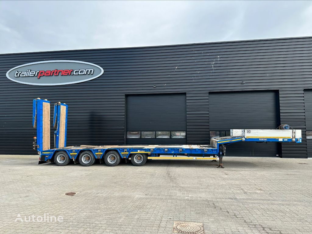 Goldhofer STZ low bed semi-trailer