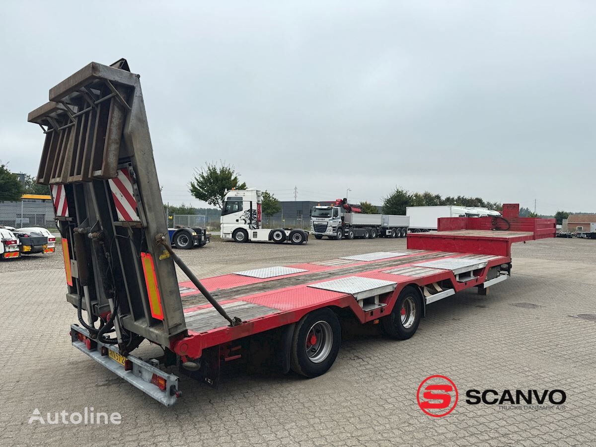 Kel-Berg low bed semi-trailer