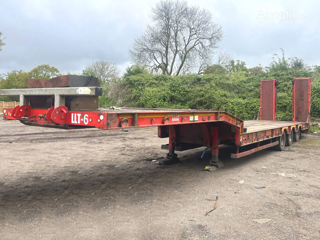 MAC Trailer low bed semi-trailer