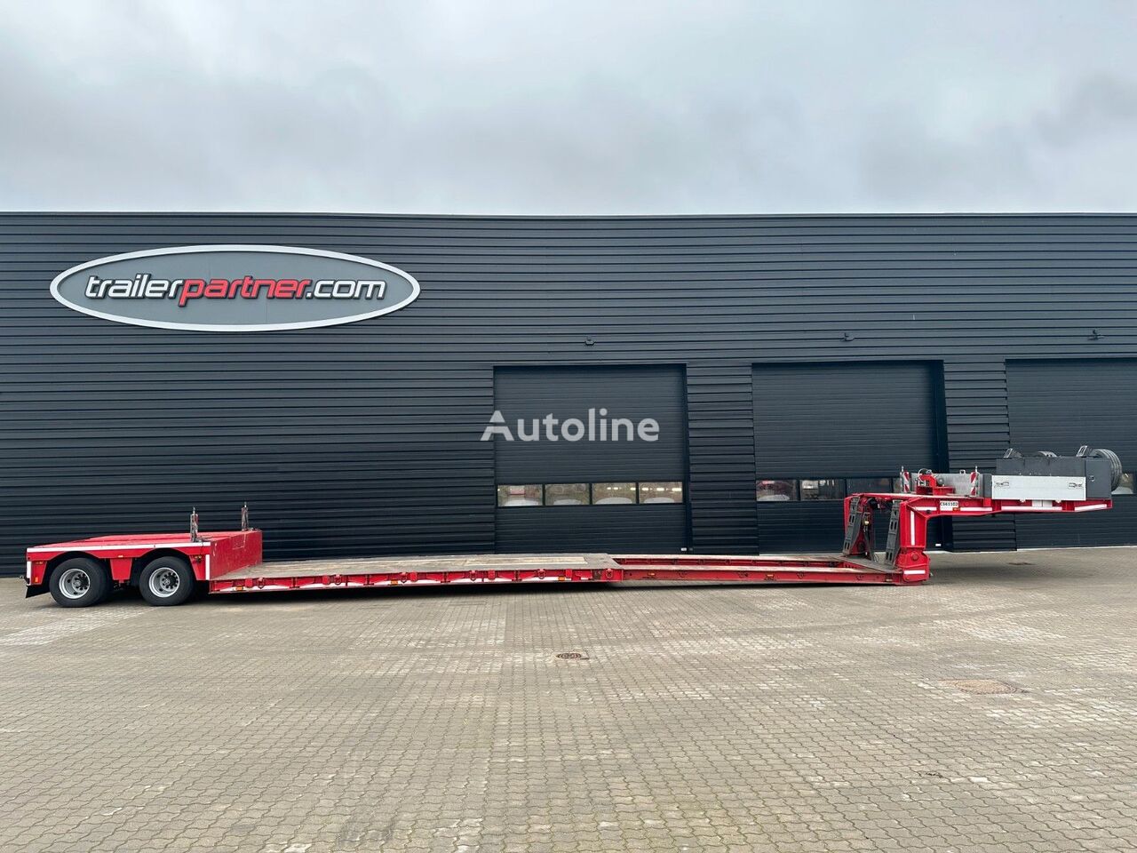 Meusburger Tiefbett 300 mm low bed semi-trailer