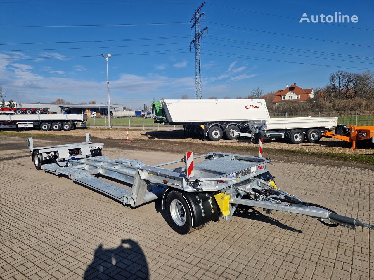 Fliegl ZTS 200 remolque de cama baja nuevo - Autoline