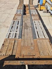 Купить прицеп низкорамную платформу Langendorf SATUE 30/39 * 2014 * German low loader semitrailer - Изображение 21 | Autoline GE Прицеп низкорамная платформа Langendorf SATUE 30/39 * 2014 * German low loader semitrailer | Изображение 21 - Autoline