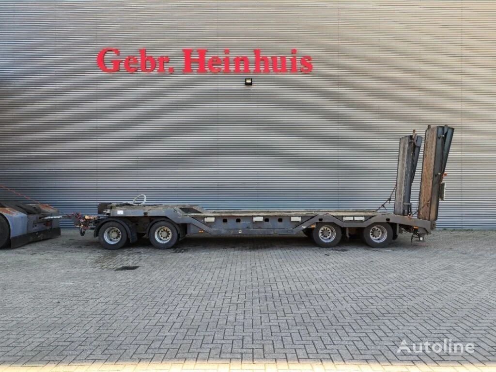 Schwarzmüller G404 Radmulden Ramps! Tieflader Anhänger