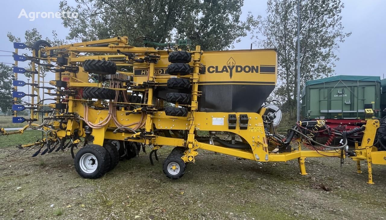 Claydon Hybrid T 6 manual seed drill