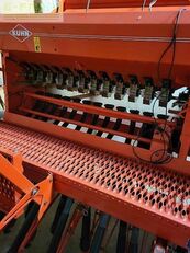 ماكينة بذر البذور اليدوية Kuhn integra