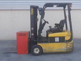 chariot élévateur articulé Yale ERP20ATF