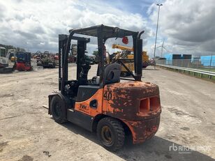 chariot &eacute;l&eacute;vateur diesel Doosan D40S-5