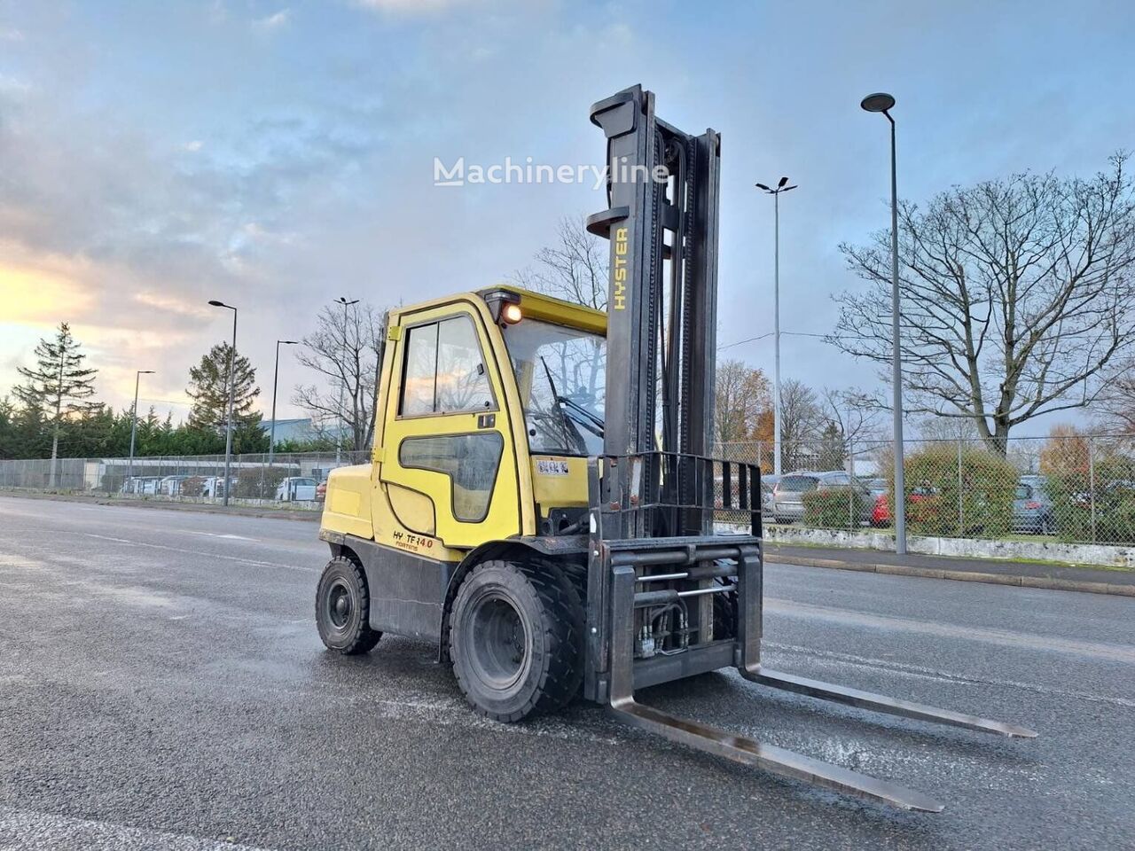Hyster H4.0FT diesel forklift - Machineryline