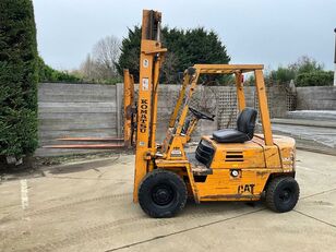 xe n&acirc;ng động cơ diesel Komatsu FD20