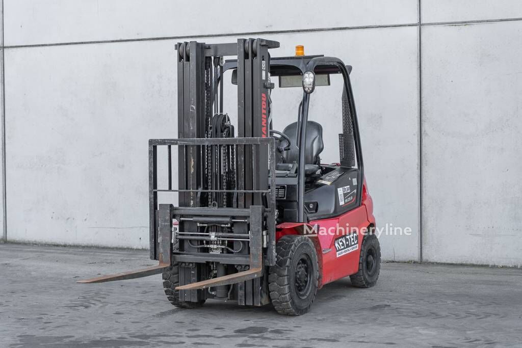 Manitou MI 25 D dieselkäyttöinen trukki - Machineryline