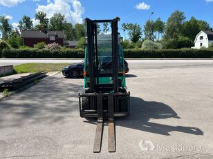 Mitsubishi FD25N diesel forklift