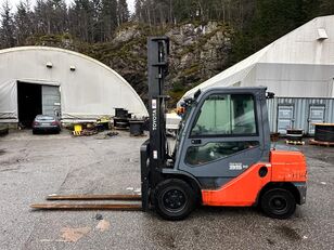 Toyota Tonero 35 - 02-8FDJF35 Dieseltruck - 3500 kg - 1044 timer diesel forklift