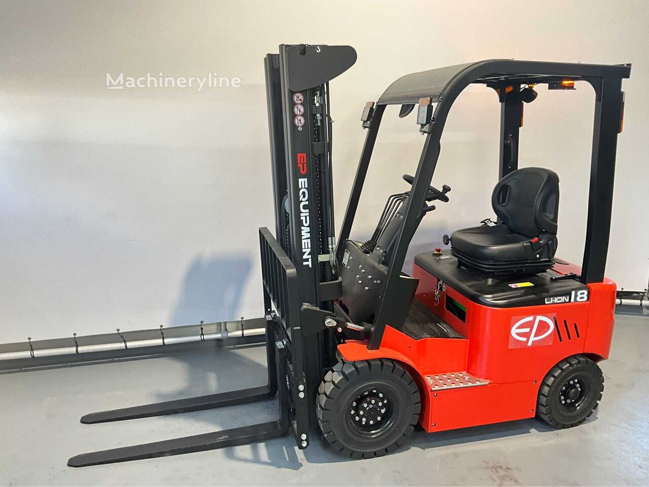 EP EFL 181 li-ion electric forklift - Machineryline